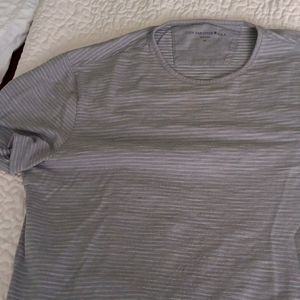 John Varvatos t-shirt  xl   gray